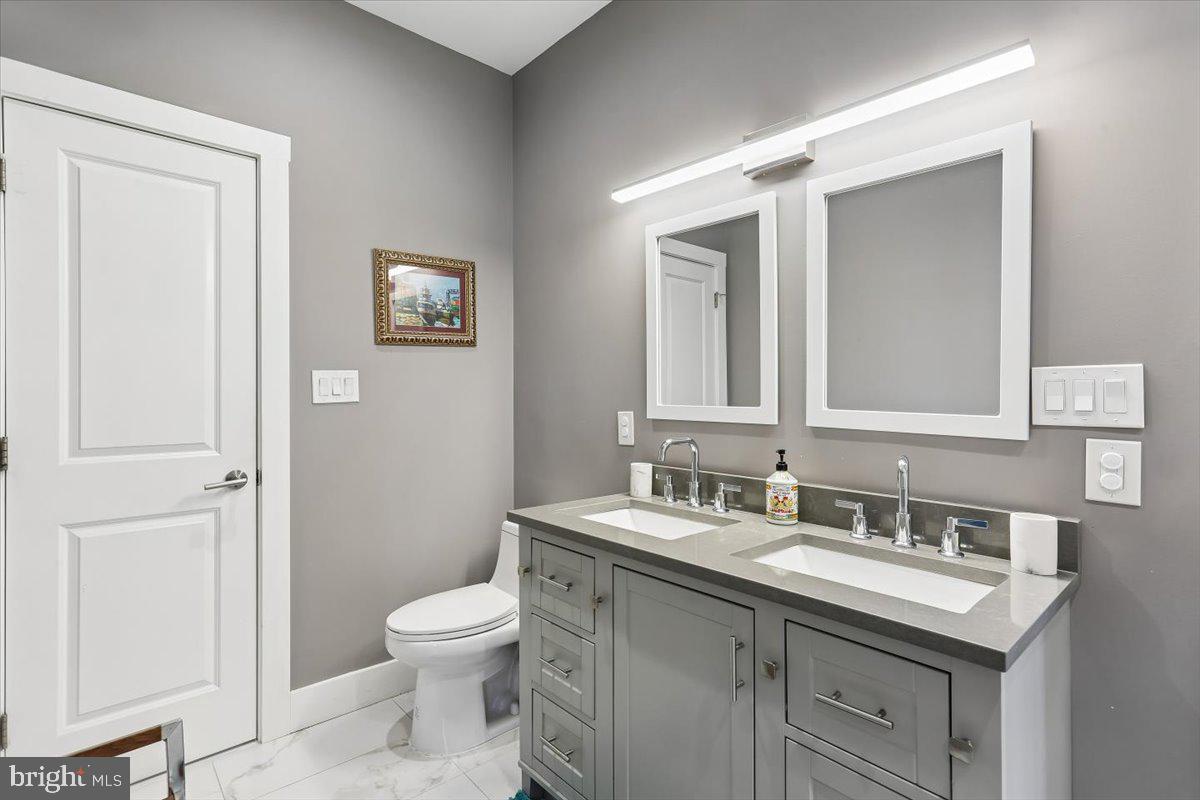 MAPLEWOOD MANOR - Residential