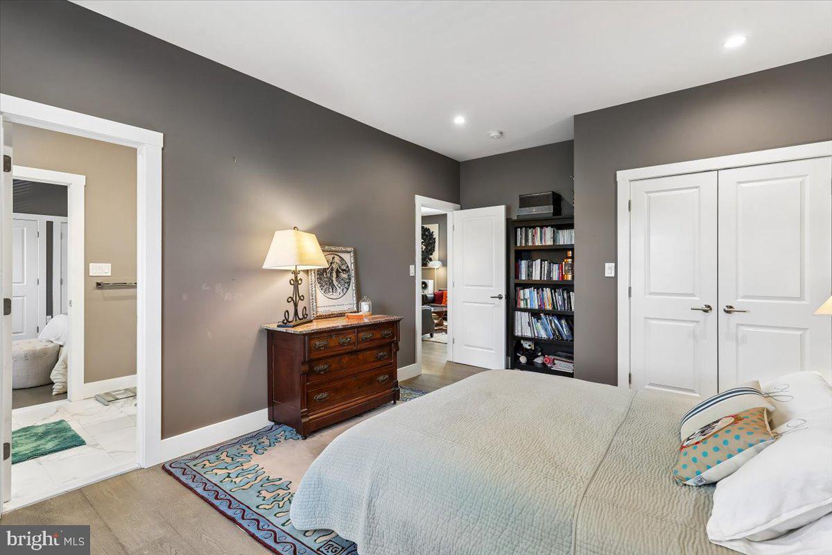 MAPLEWOOD MANOR - Residential