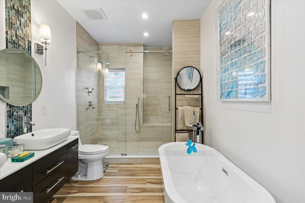 MAPLEWOOD MANOR - Residential