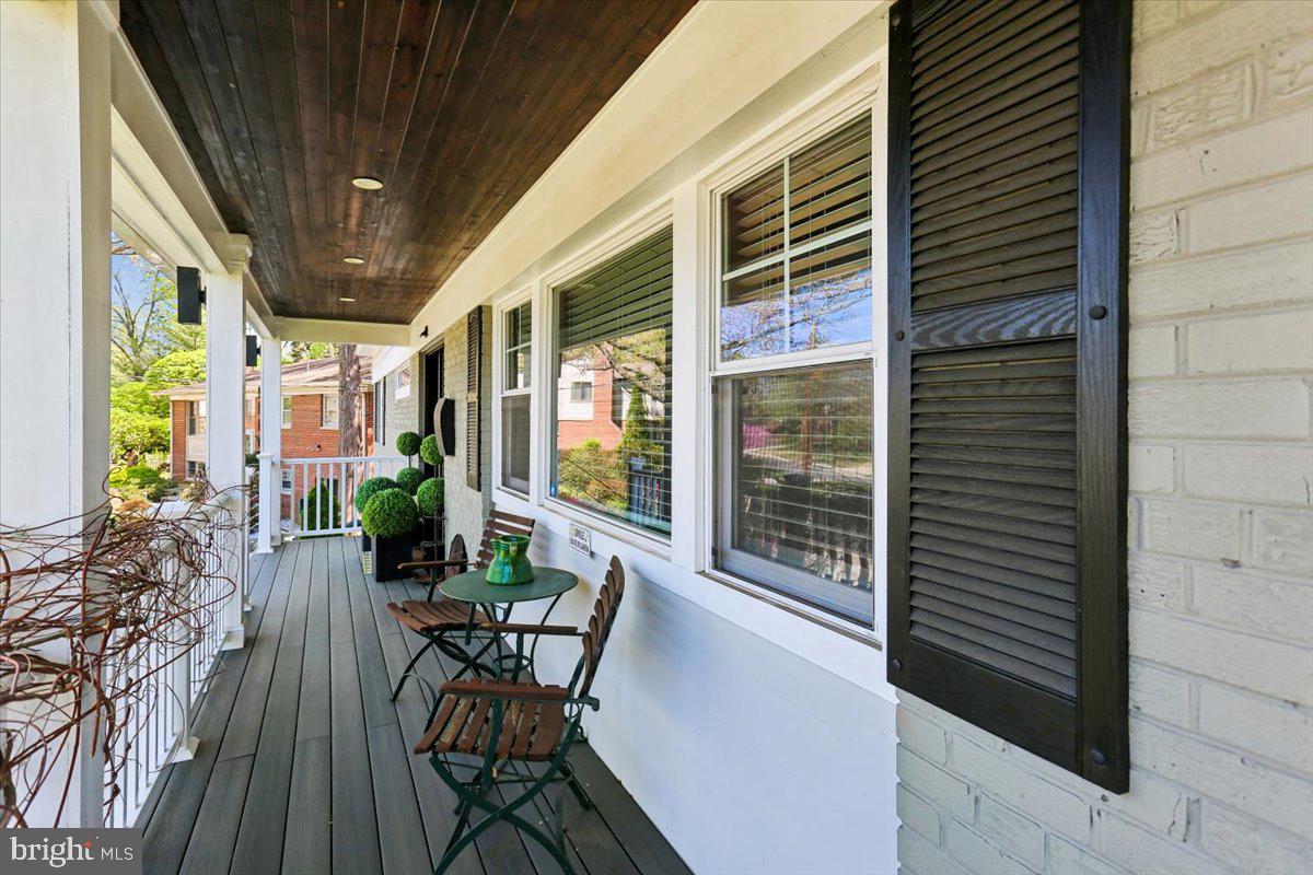 MAPLEWOOD MANOR - Residential