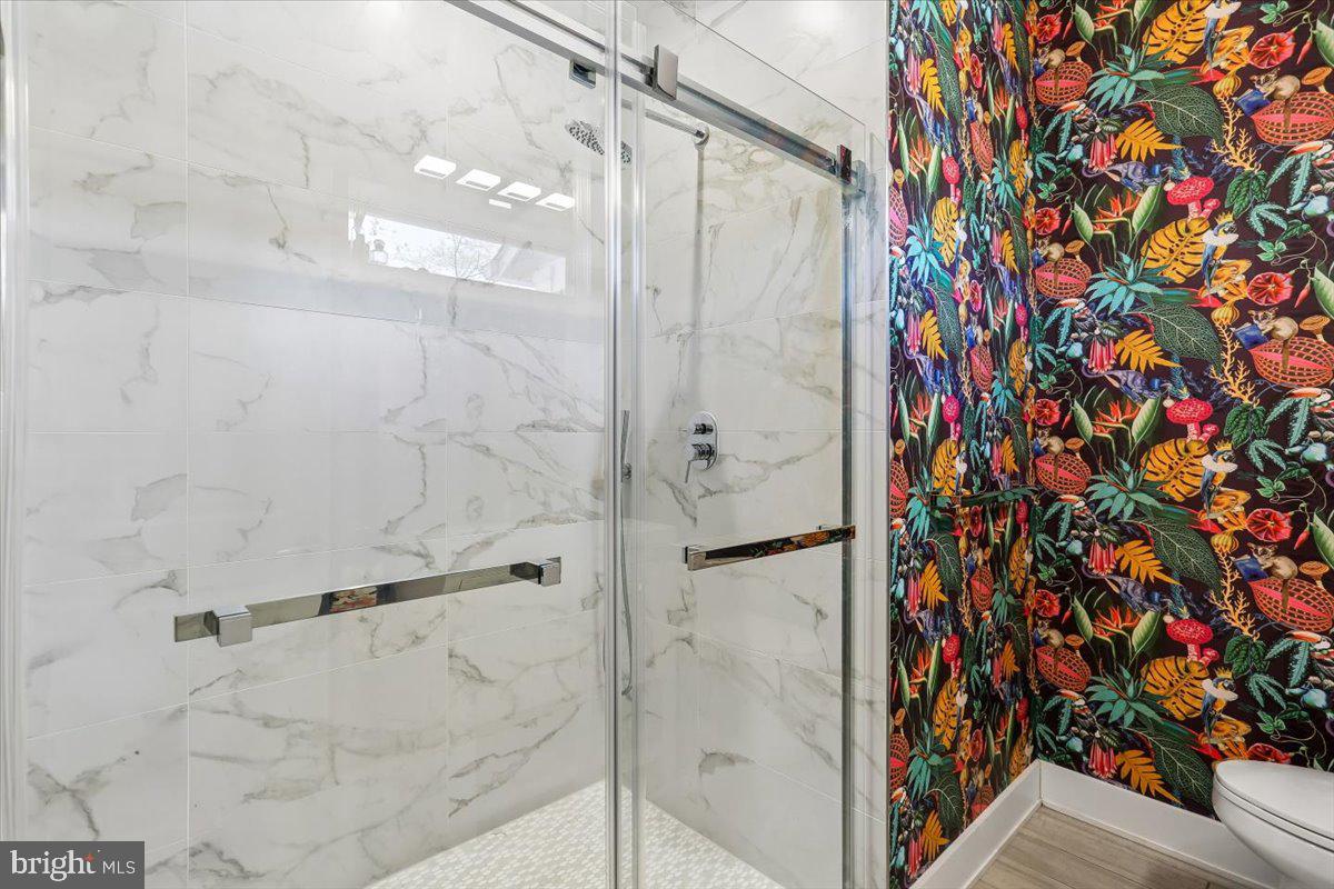 MAPLEWOOD MANOR - Residential