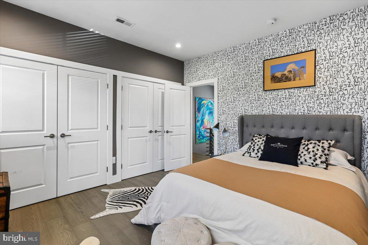 MAPLEWOOD MANOR - Residential