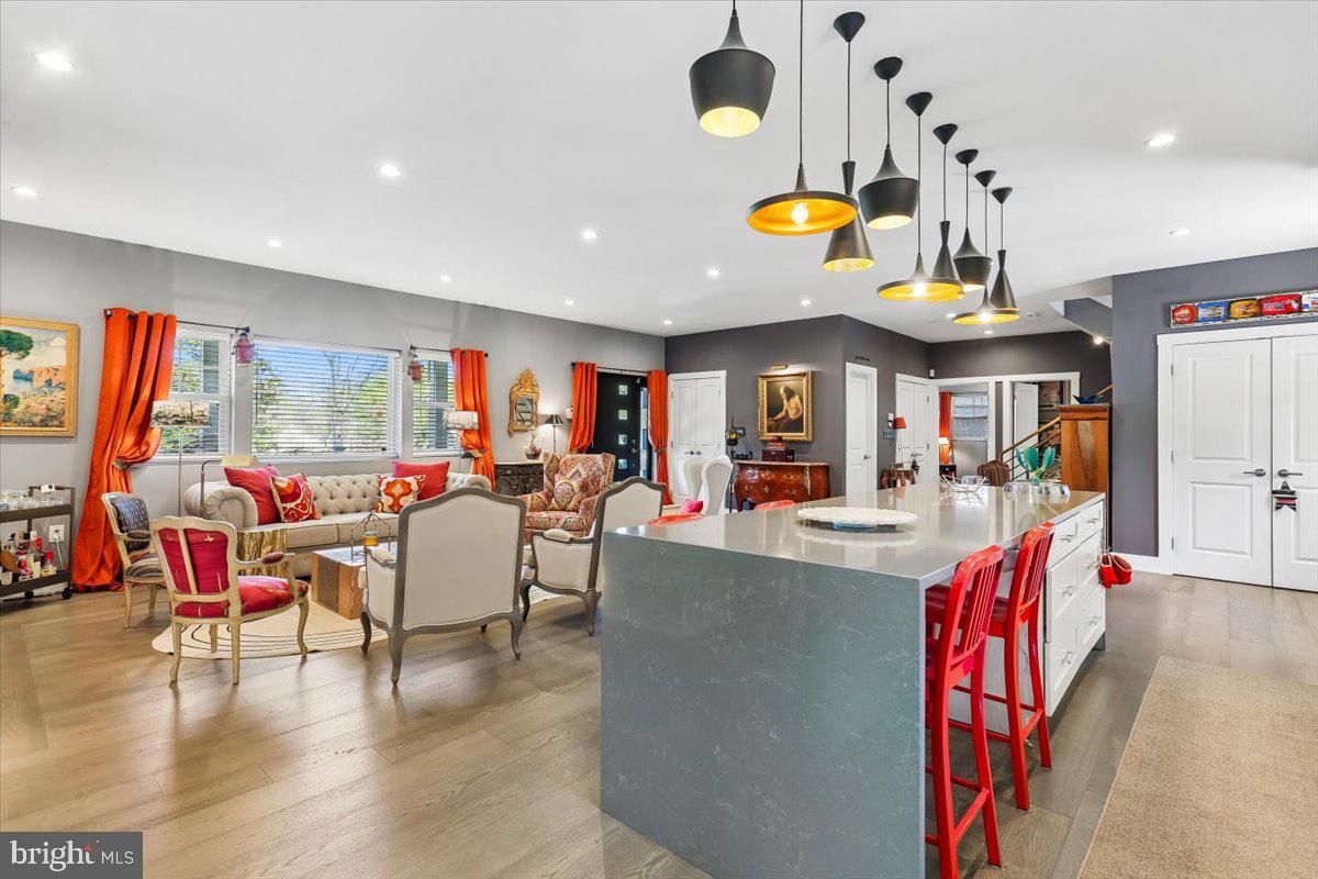 MAPLEWOOD MANOR - Residential