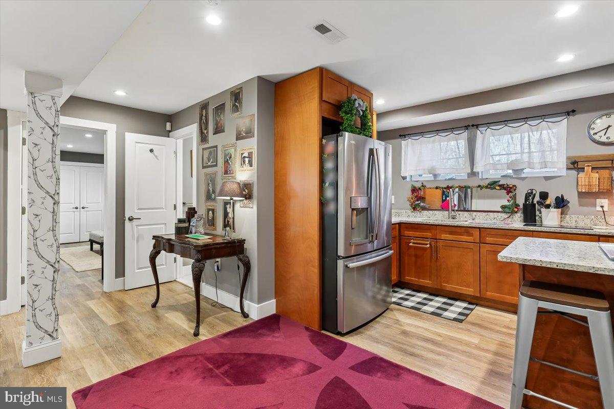 MAPLEWOOD MANOR - Residential