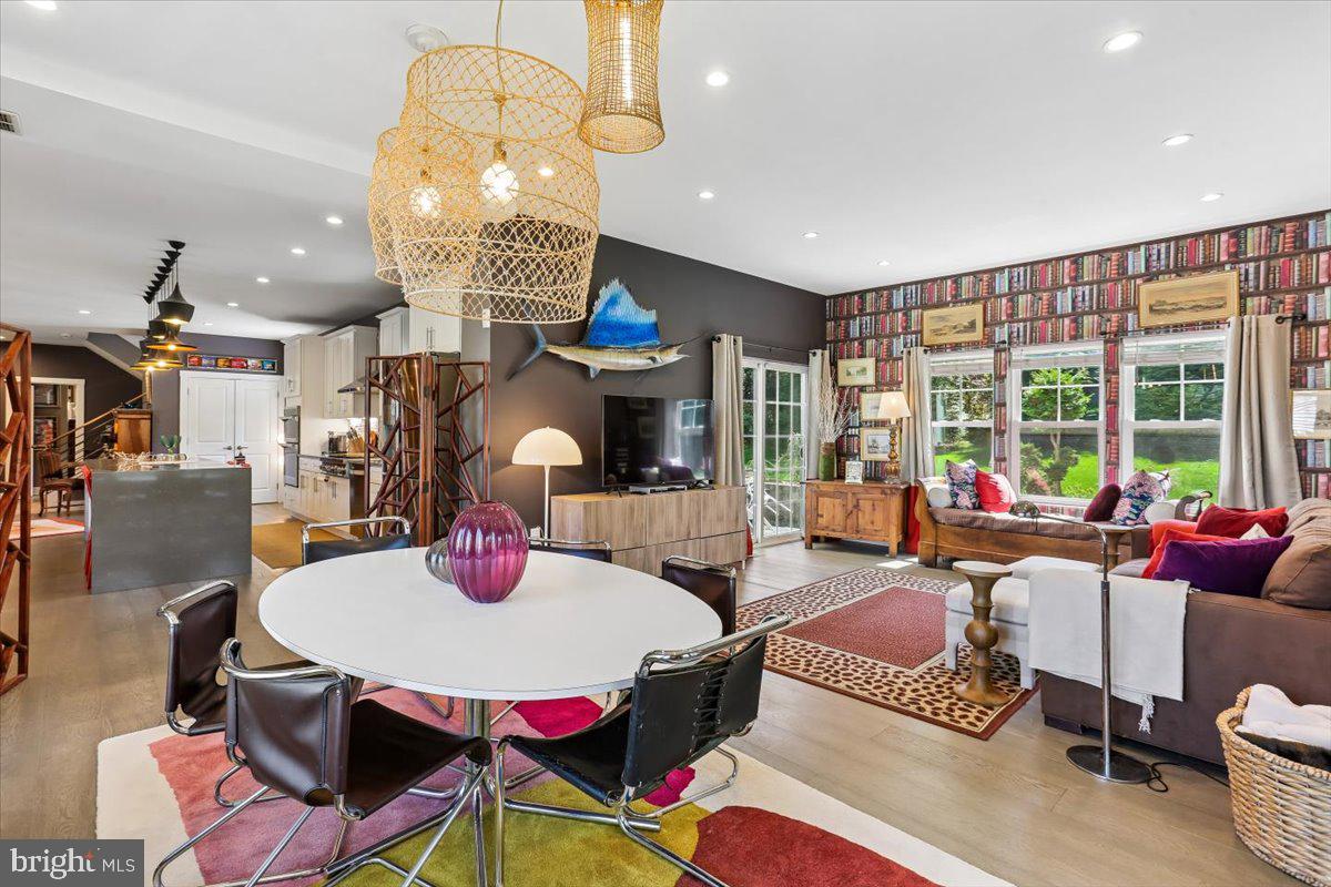 MAPLEWOOD MANOR - Residential