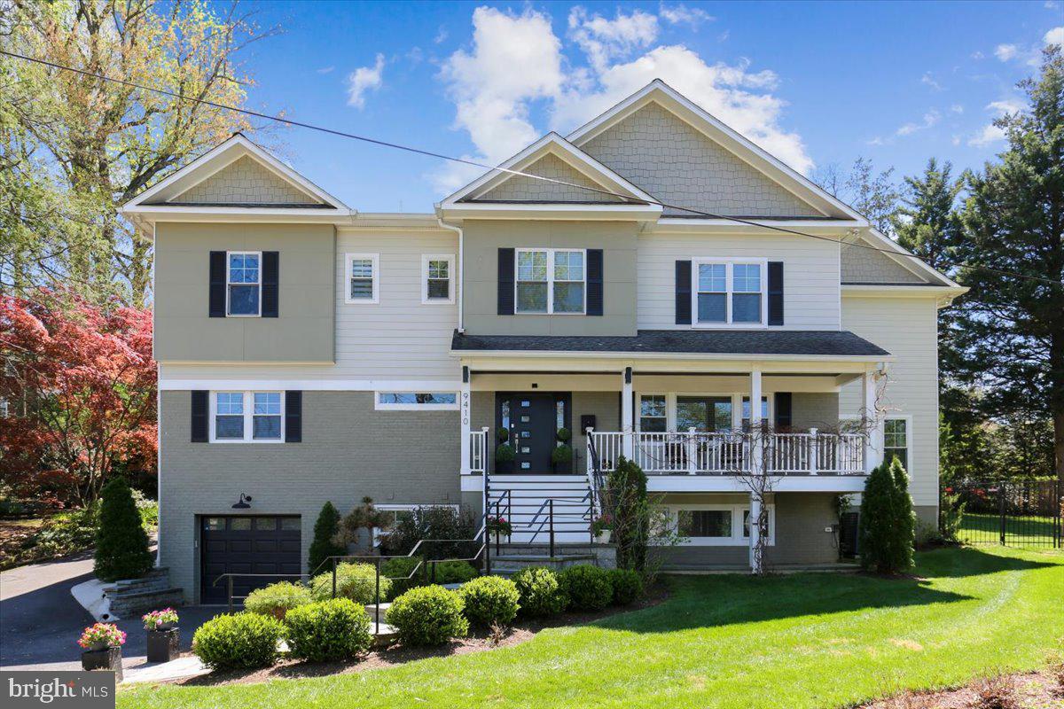 MAPLEWOOD MANOR - Residential