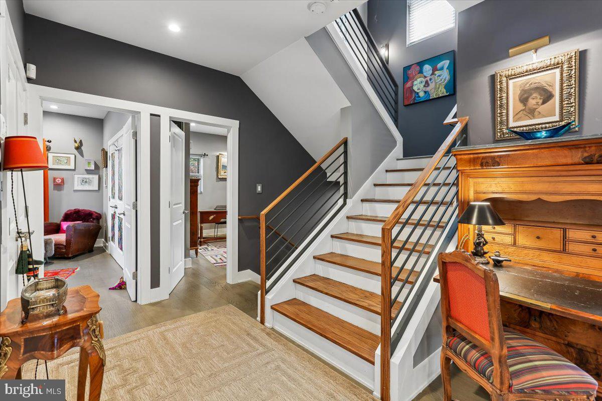 MAPLEWOOD MANOR - Residential