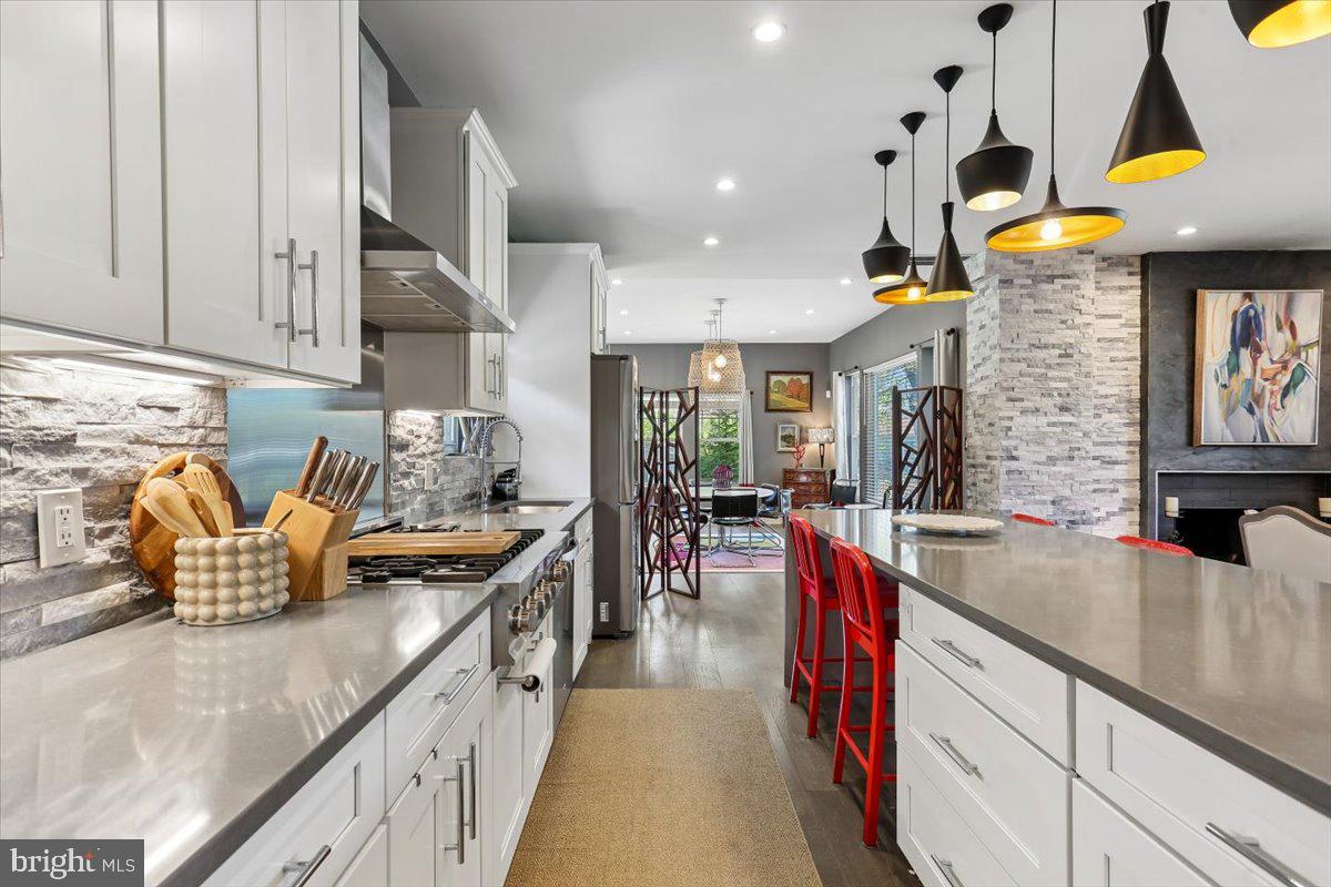 MAPLEWOOD MANOR - Residential