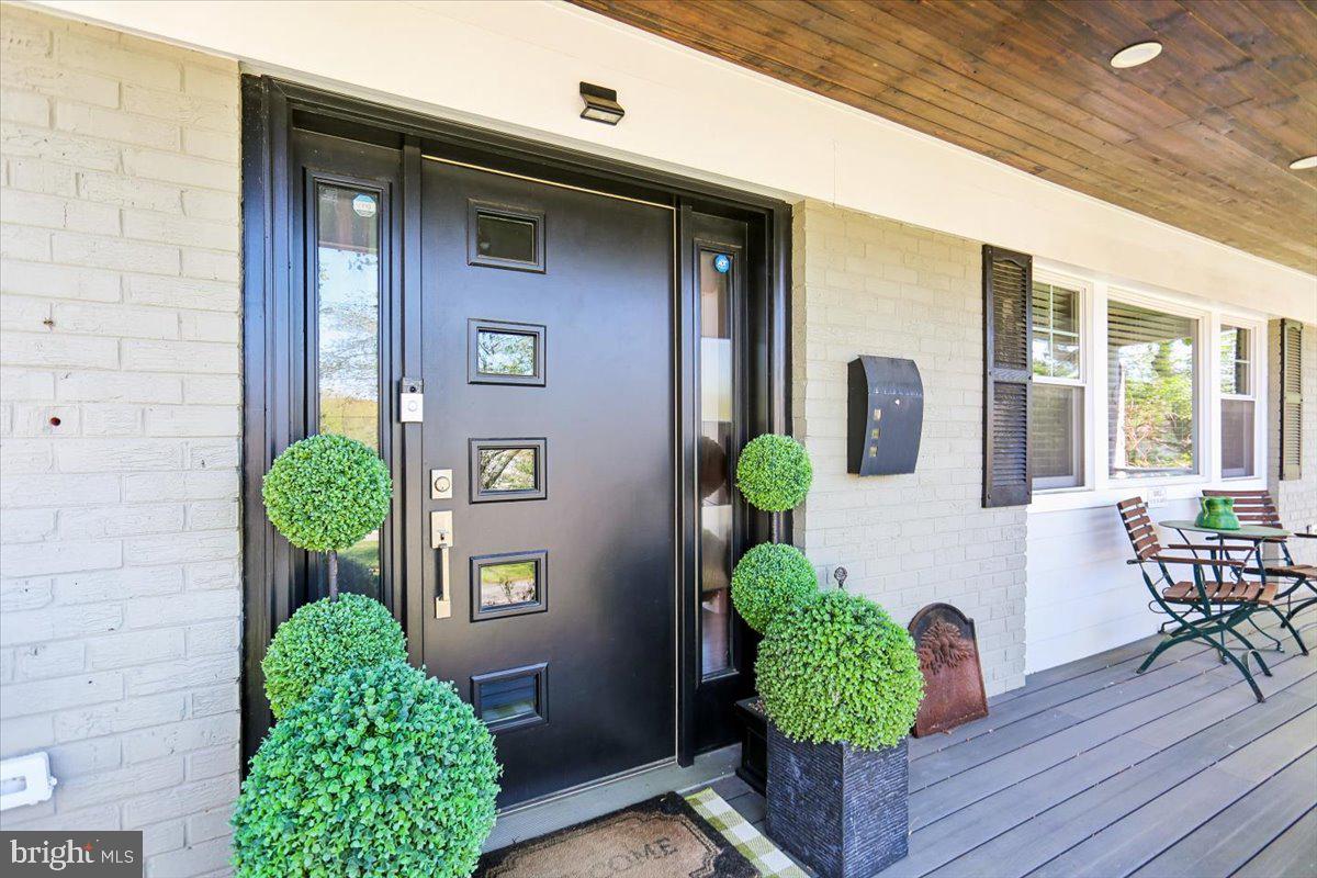 MAPLEWOOD MANOR - Residential