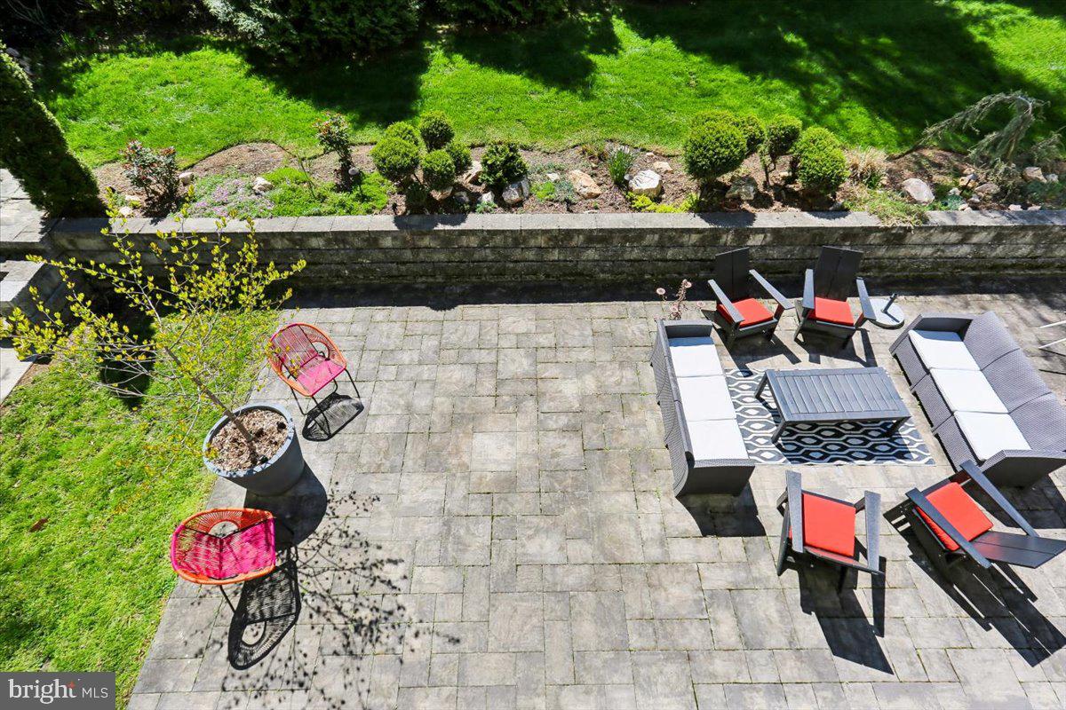 MAPLEWOOD MANOR - Residential