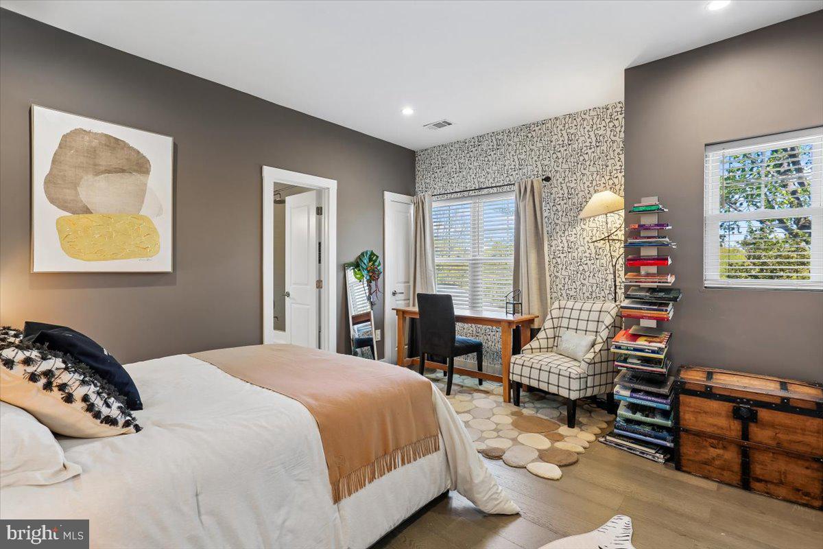 MAPLEWOOD MANOR - Residential