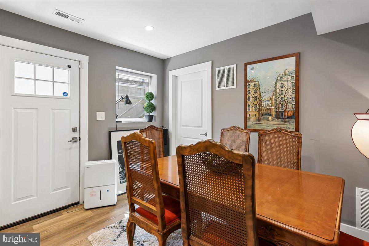 MAPLEWOOD MANOR - Residential