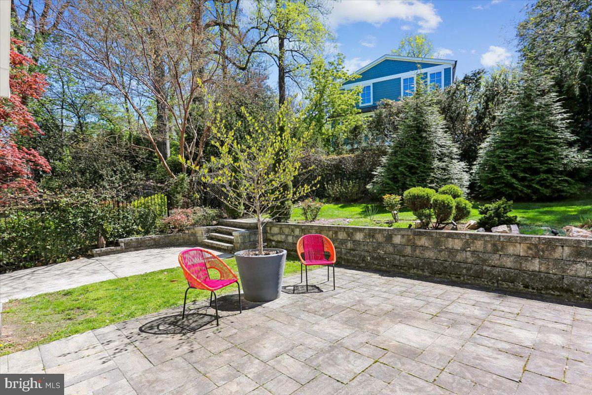 MAPLEWOOD MANOR - Residential