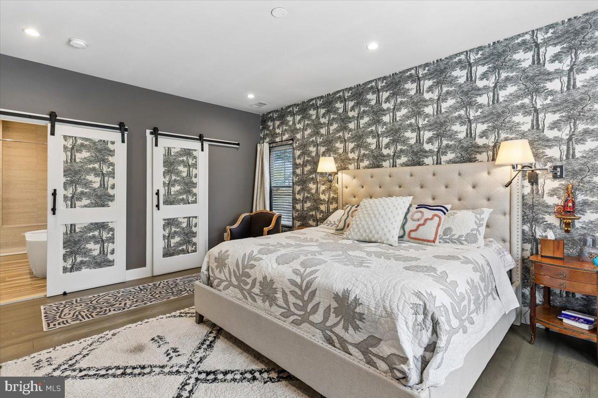 MAPLEWOOD MANOR - Residential