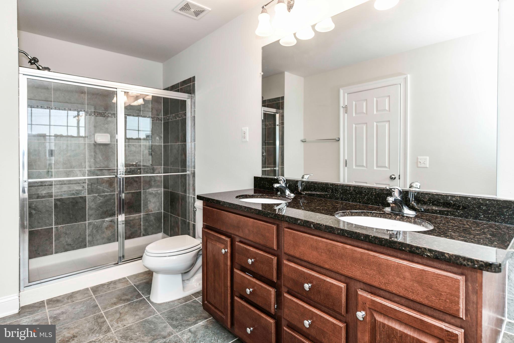 OAKLAWN - Residential Lease