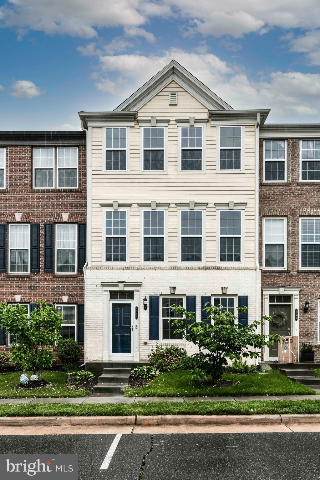 OAKLAWN - Residential Lease