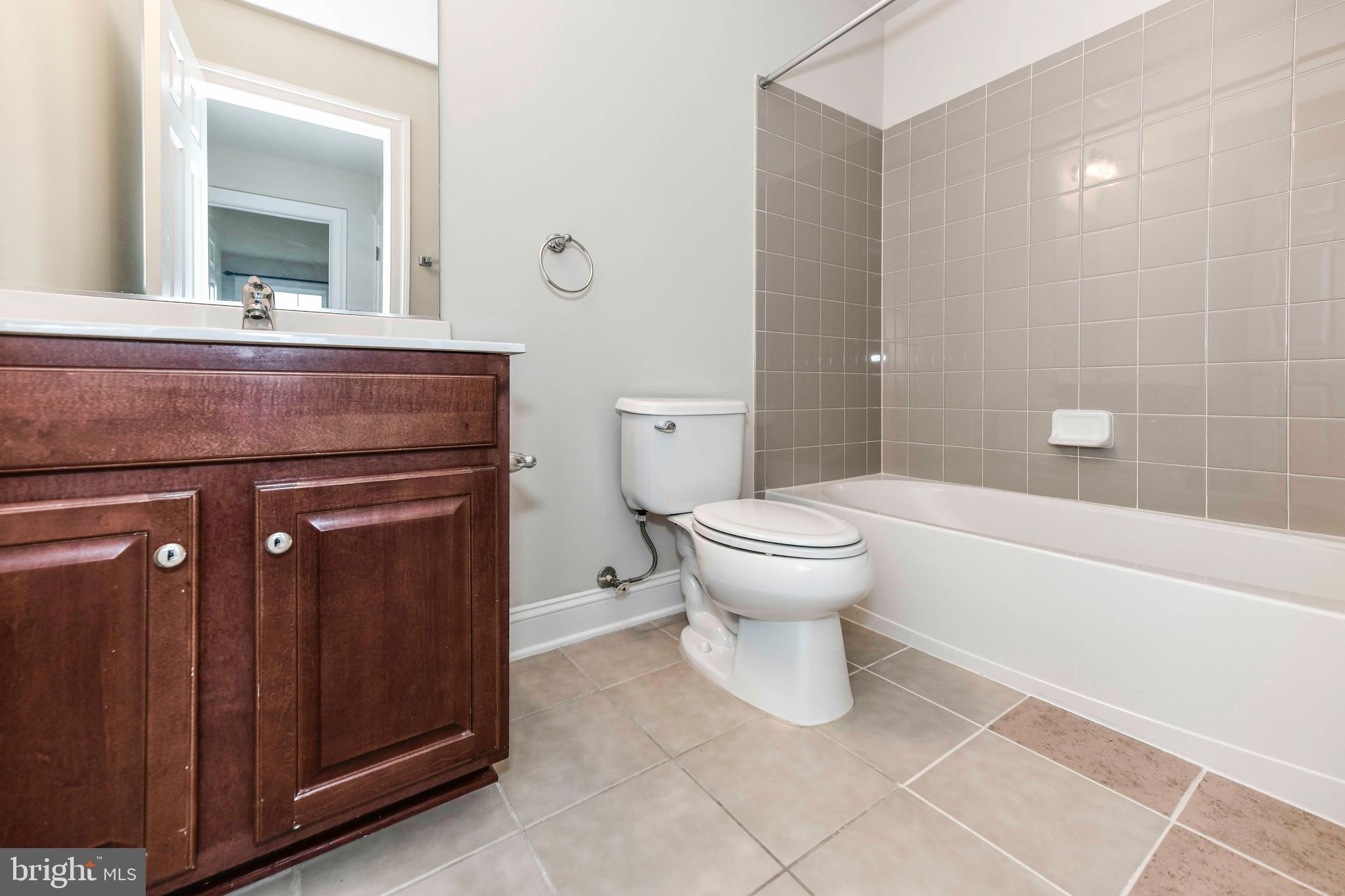 OAKLAWN - Residential Lease