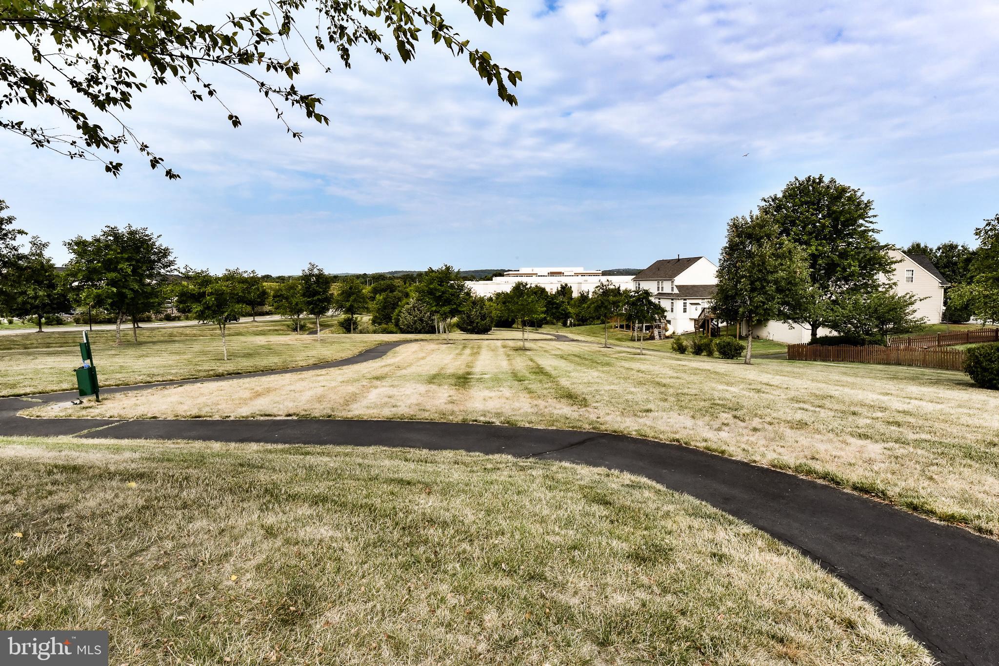 OAKLAWN - Residential Lease