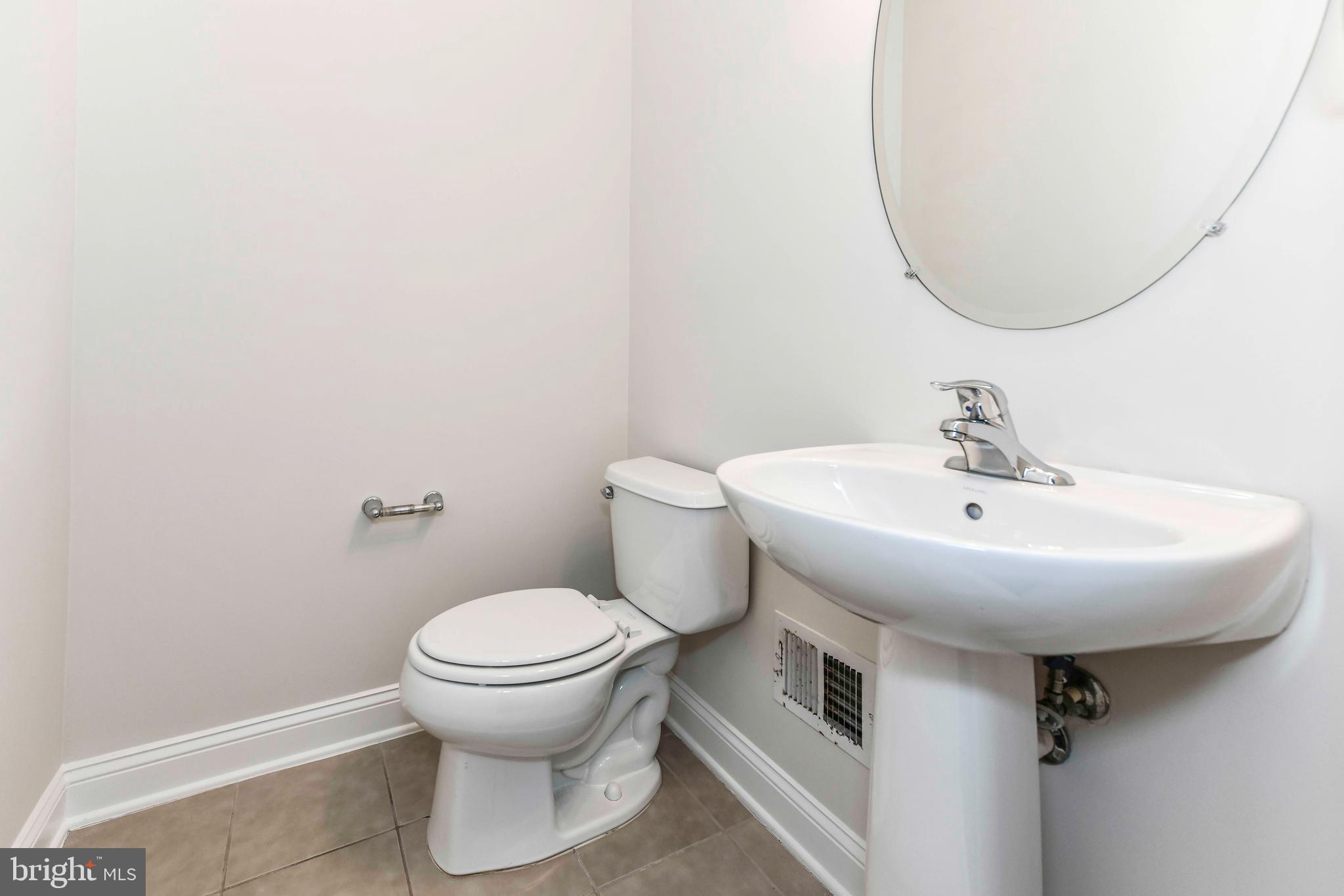 OAKLAWN - Residential Lease