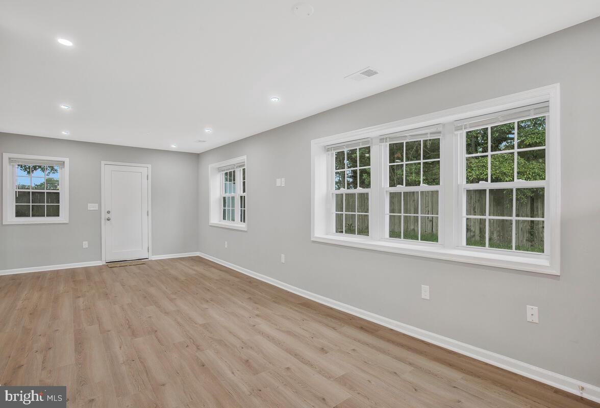 BELLE-FONTE - Residential Lease