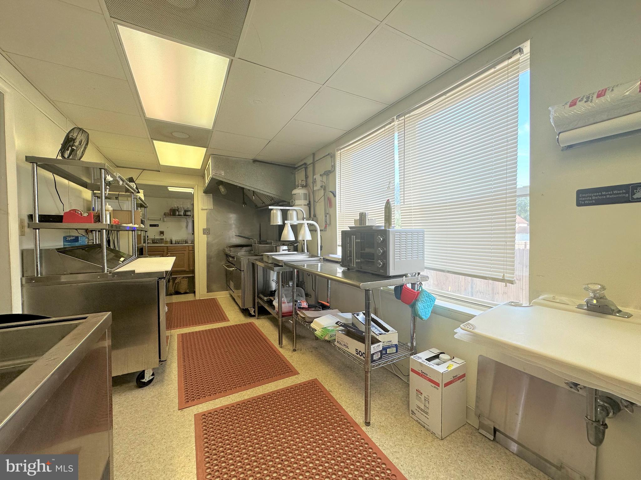 TOWN OF RIDGELY - Commercial Lease