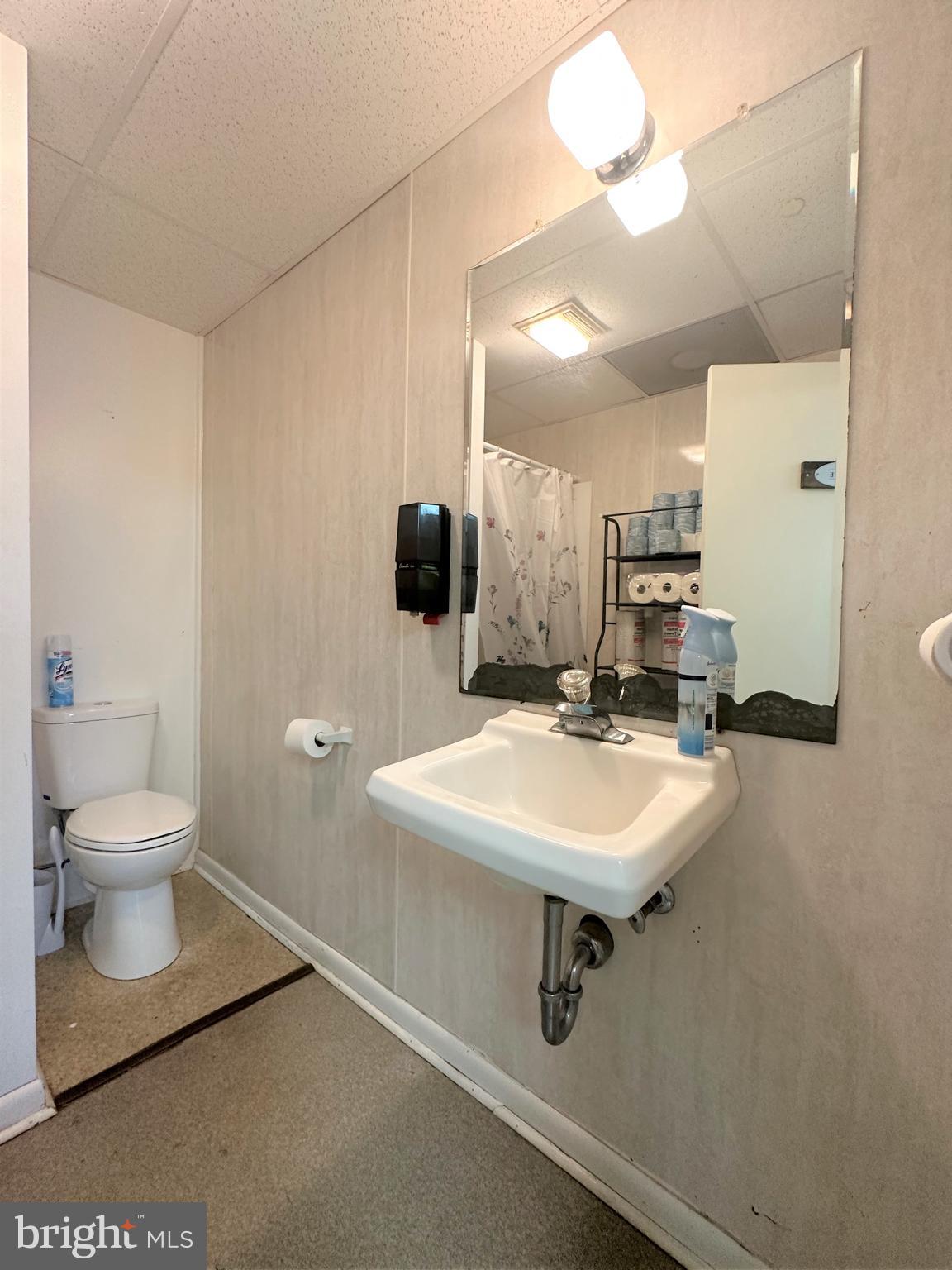 TOWN OF RIDGELY - Commercial Lease