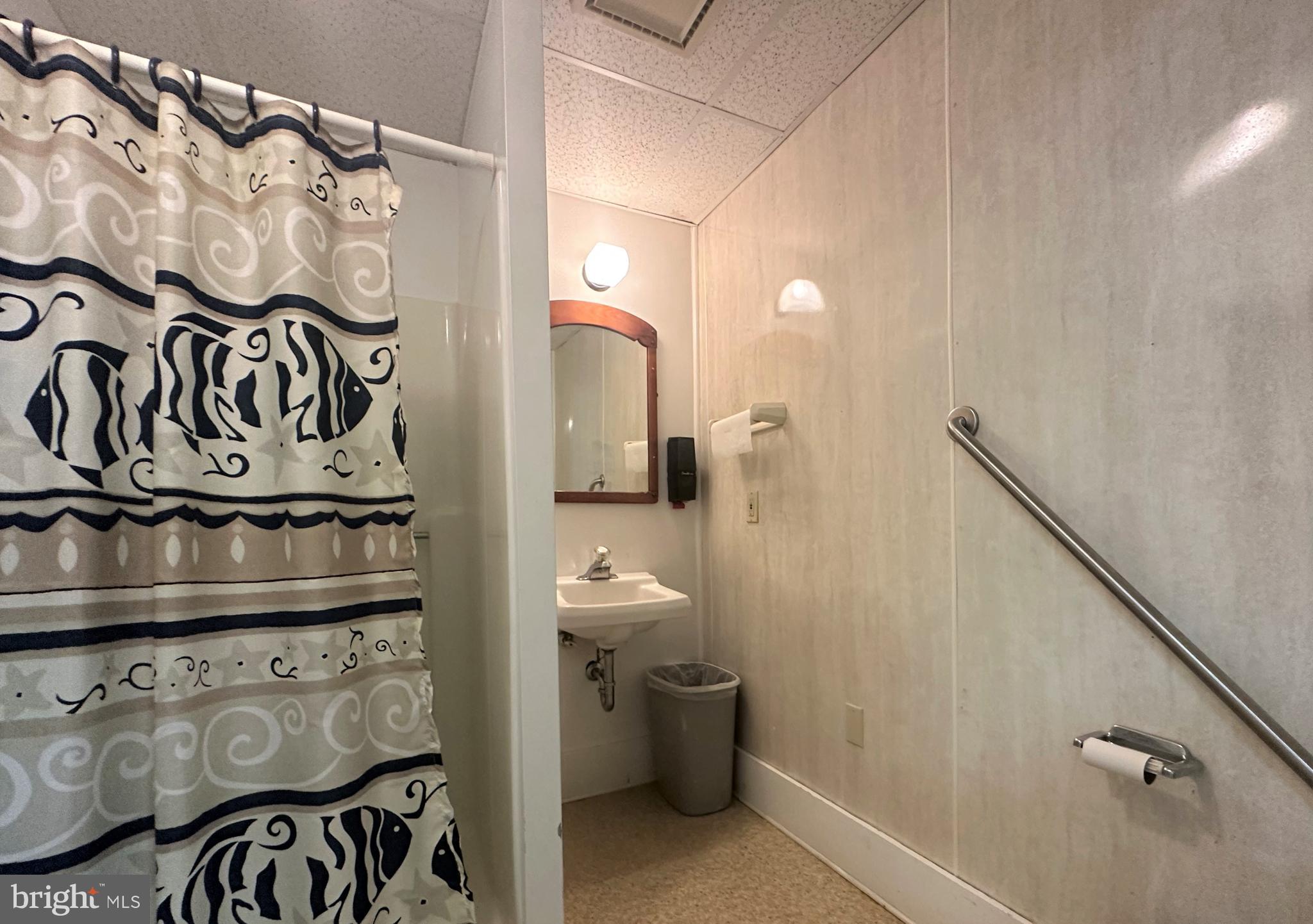 TOWN OF RIDGELY - Commercial Lease