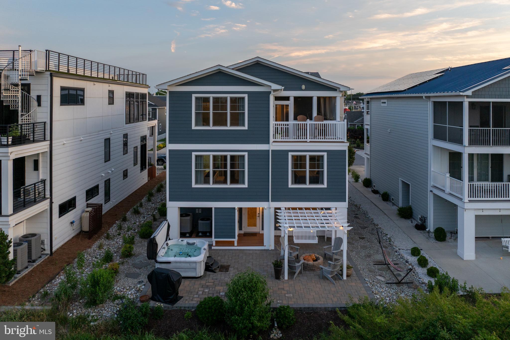 216 GREY PLOVER COURT