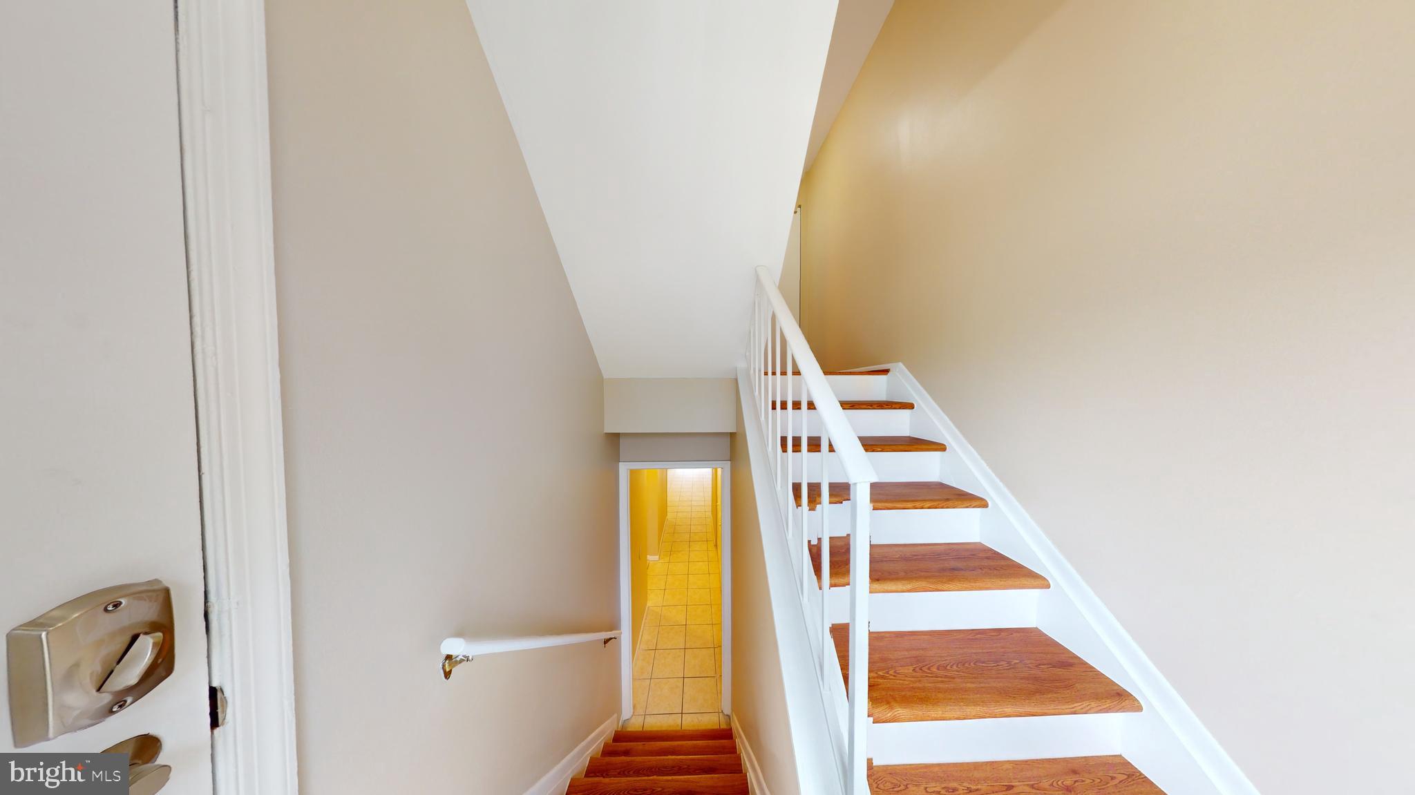 CROFTON VILLAGE - Residential Lease