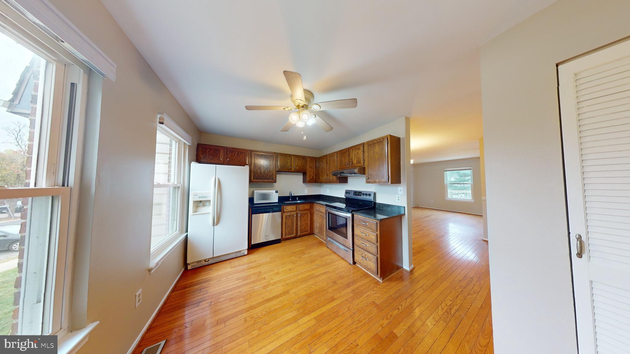 CROFTON VILLAGE - Residential Lease