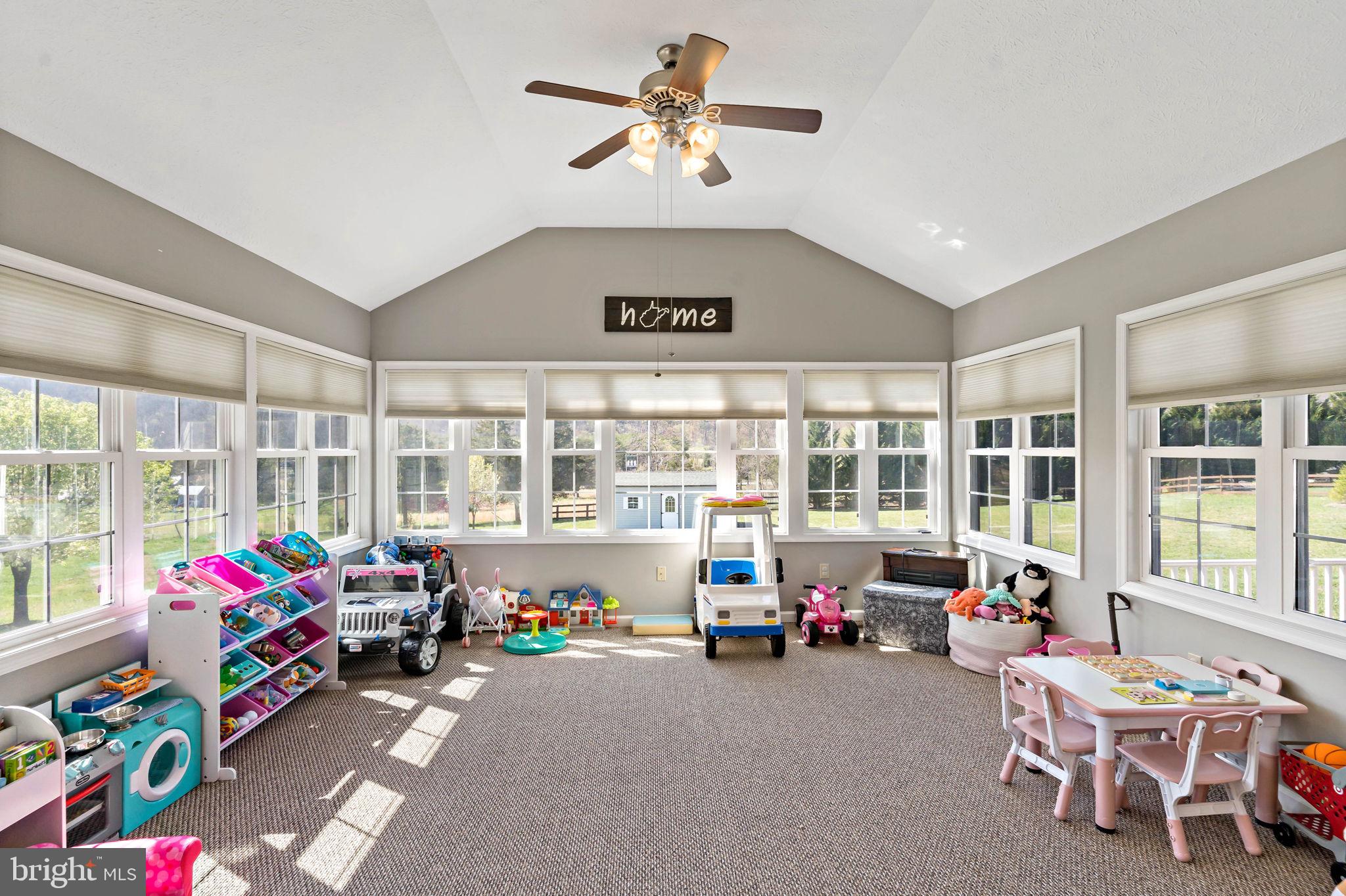 CACAPON SOUTH - Residential