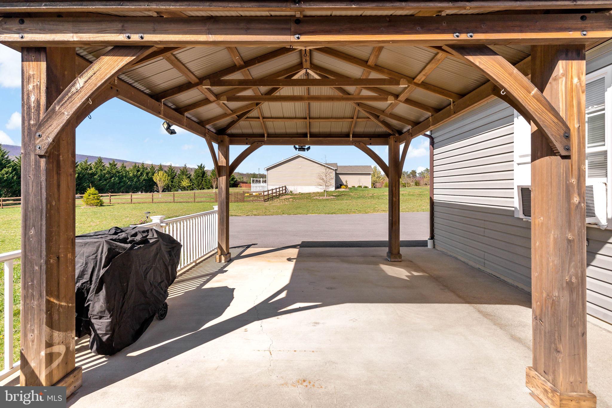 CACAPON SOUTH - Residential