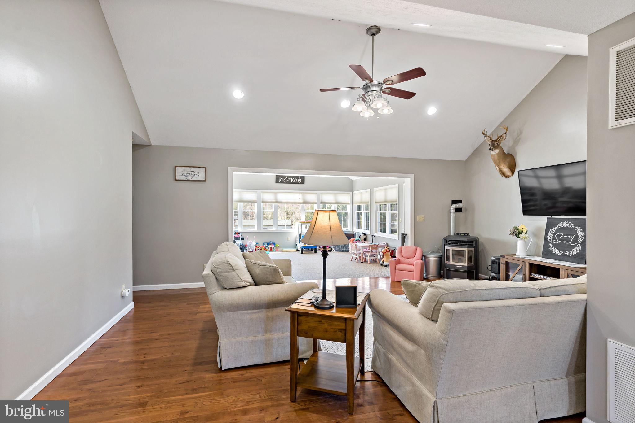 CACAPON SOUTH - Residential