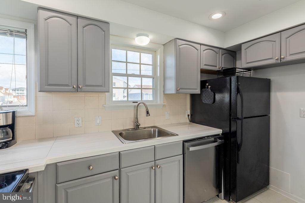 CAPE ISLE OF WIGHT - Residential Lease