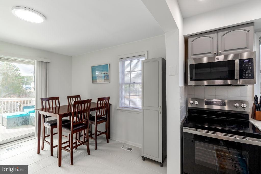 CAPE ISLE OF WIGHT - Residential Lease