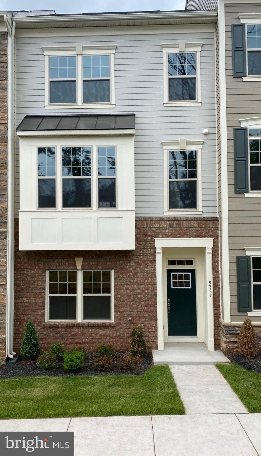 JEFFERSON SQUARE - Residential