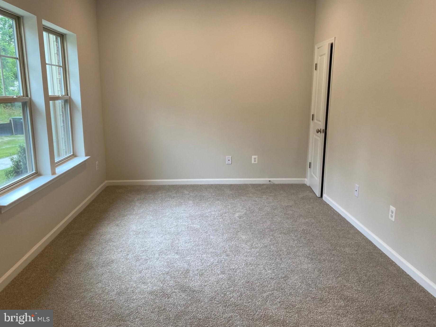 JEFFERSON SQUARE - Residential