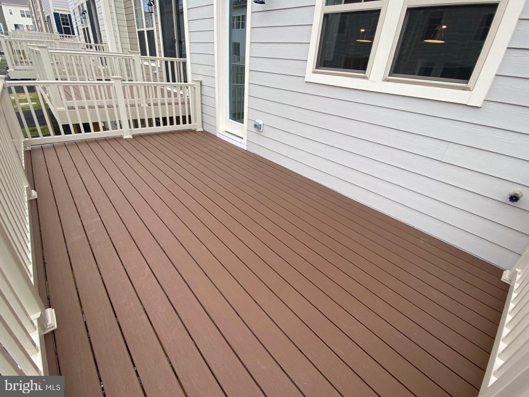 JEFFERSON SQUARE - Residential