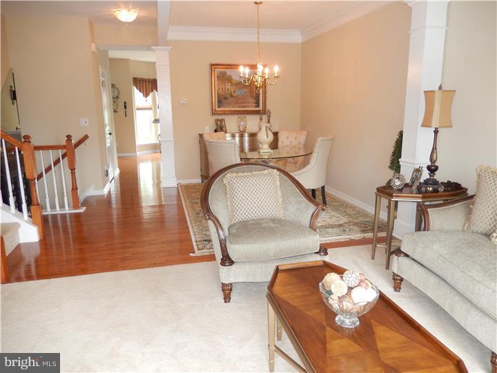 WINDSOR RIDGE - Residential