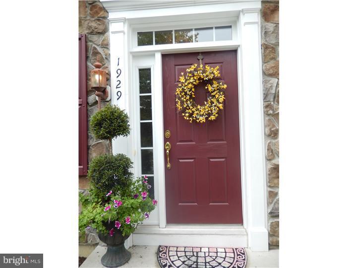 WINDSOR RIDGE - Residential