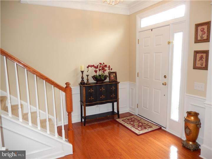 WINDSOR RIDGE - Residential