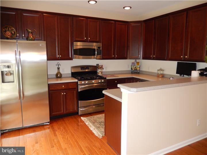 WINDSOR RIDGE - Residential