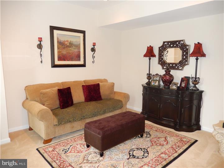 WINDSOR RIDGE - Residential