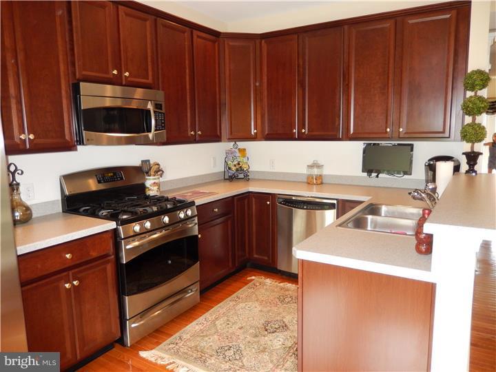 WINDSOR RIDGE - Residential