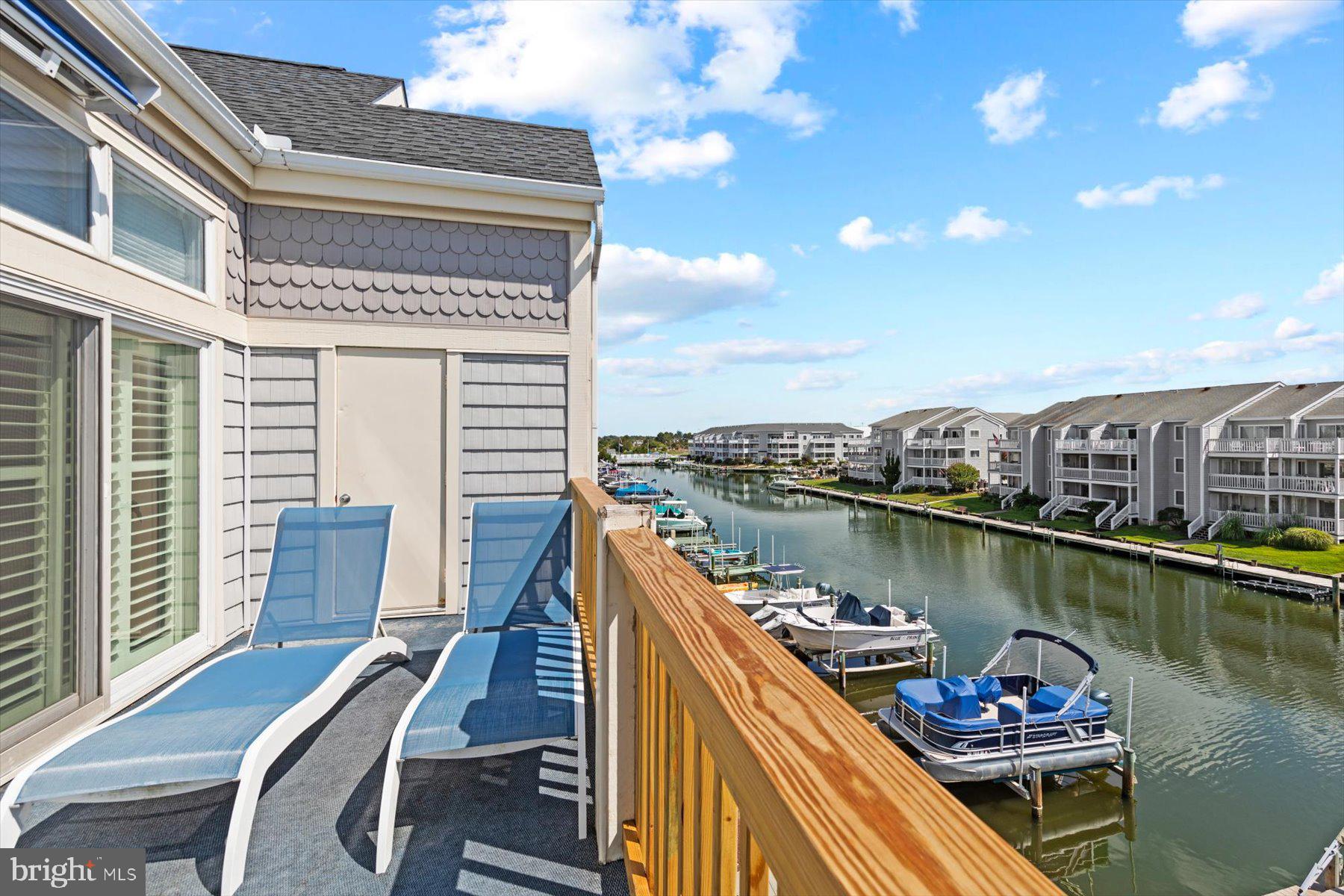 HIDDEN HARBOR - Residential
