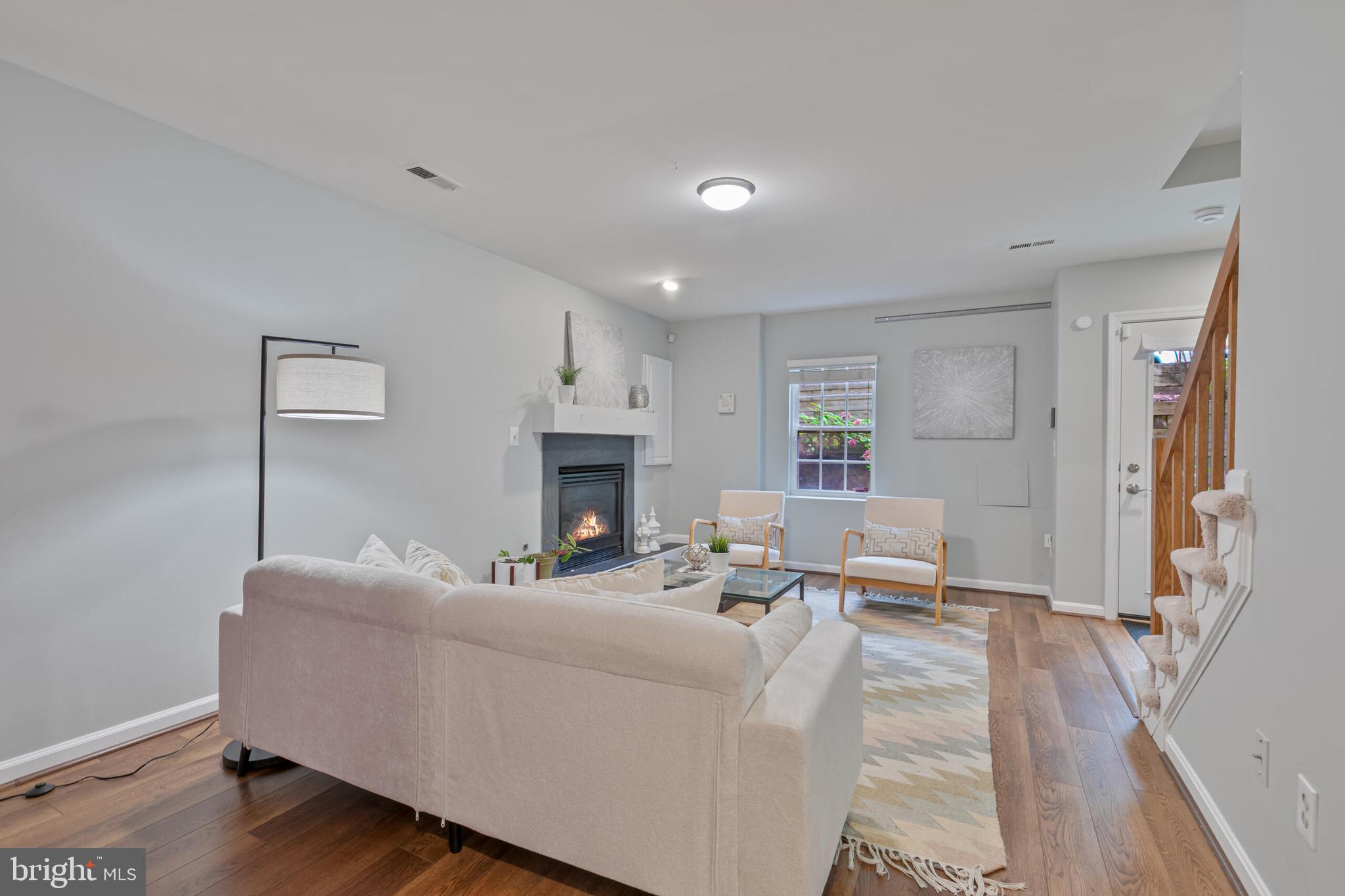 VIRGINIA CENTER - Residential