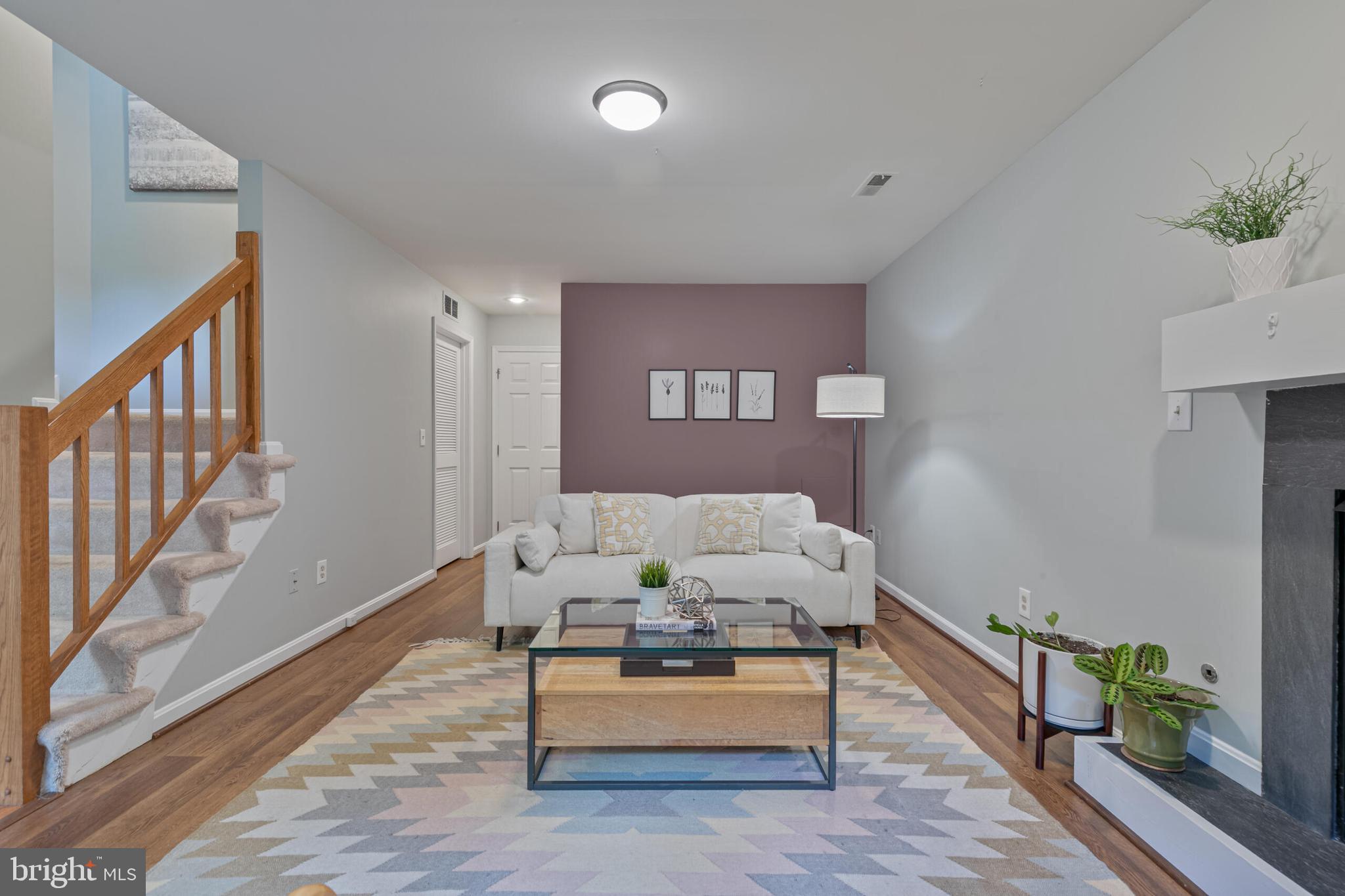 VIRGINIA CENTER - Residential