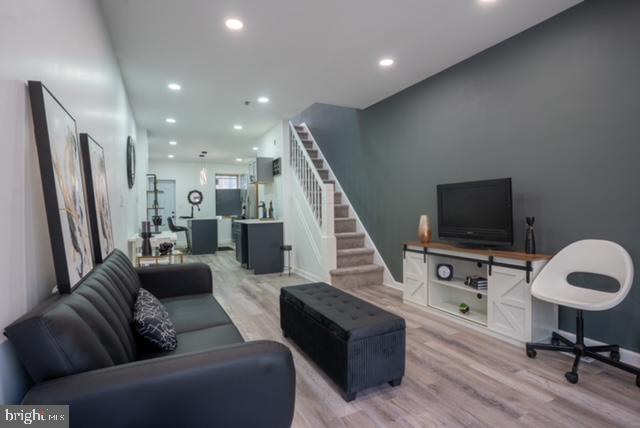 BROADWAY EAST - Residential