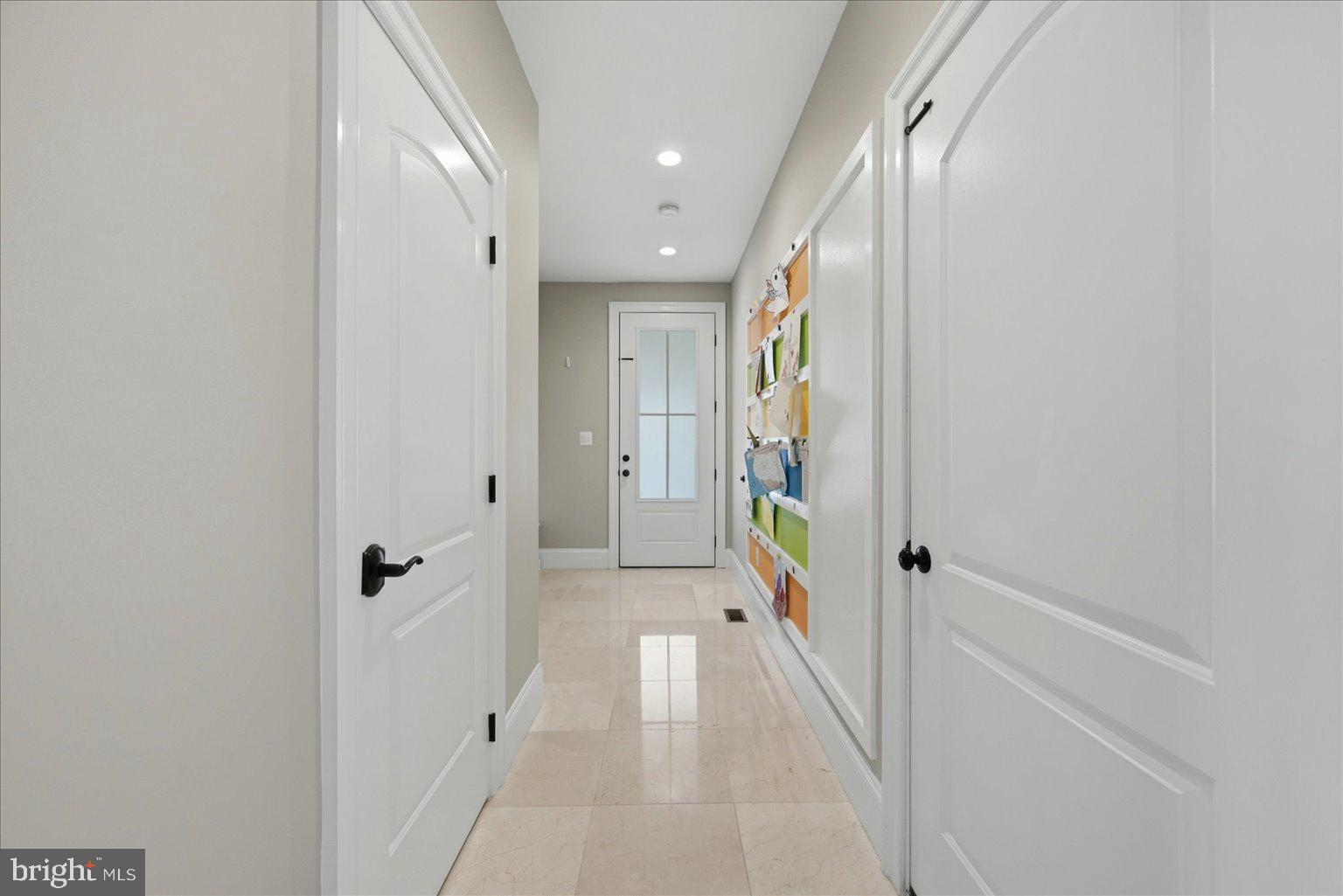 VIENNA WOODS - Residential