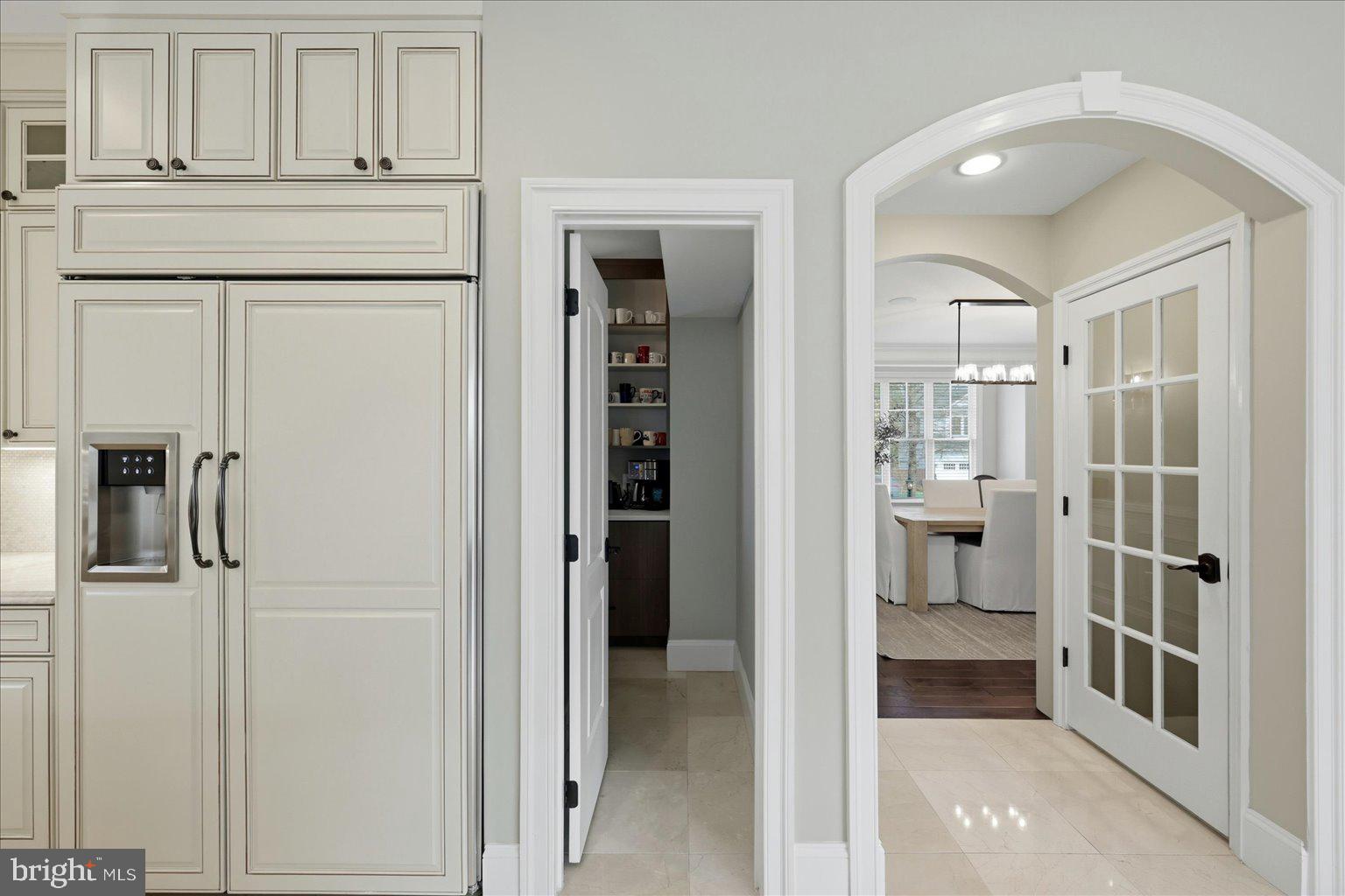 VIENNA WOODS - Residential